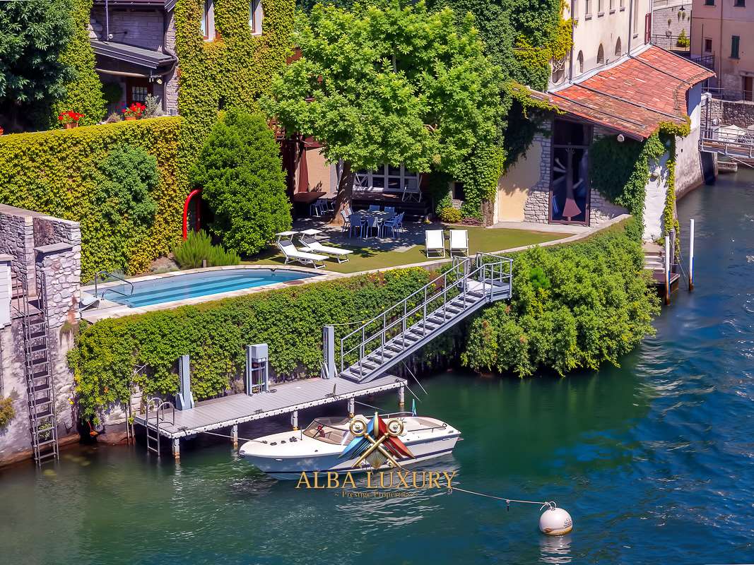 Villa in Brienno, Italien, 1 900 m² - Foto 1