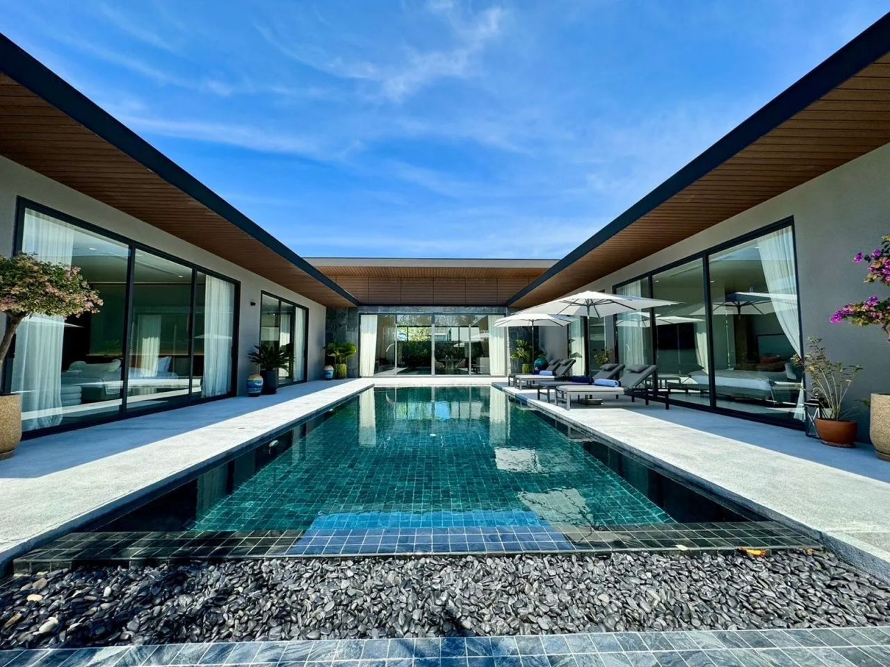 Villa in Phuket, Thailand, 442 m² - picture 1