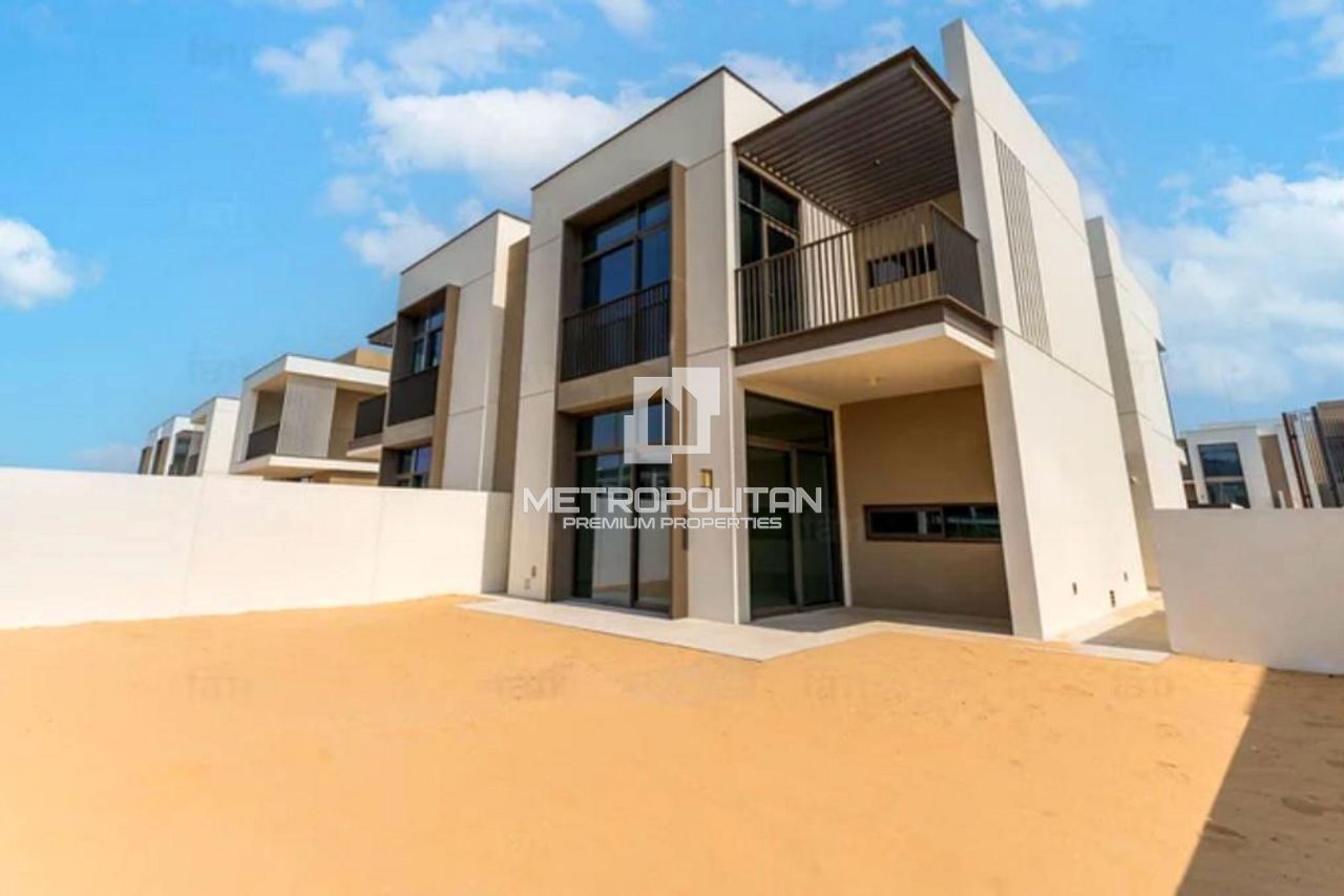Villa in Dubai, UAE, 359 m² - picture 1
