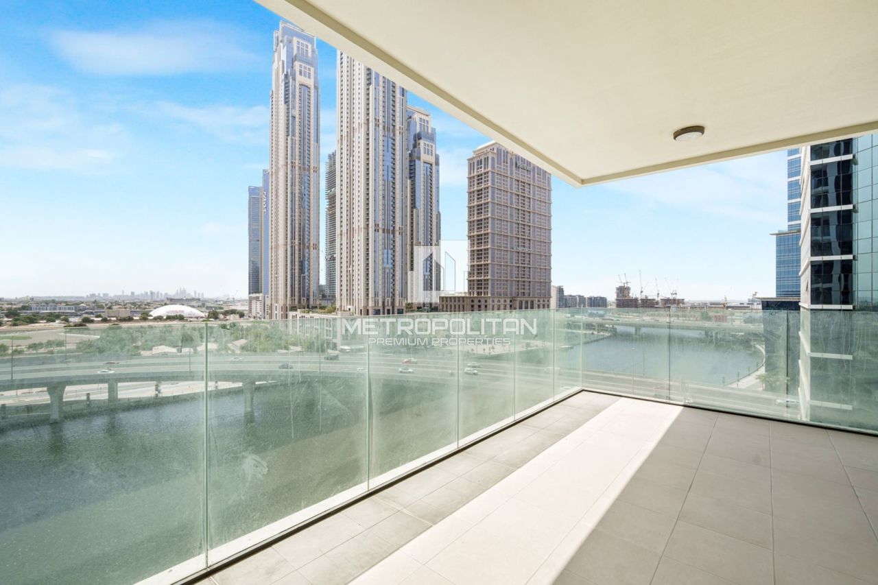 Apartment in Dubai, UAE, 176 m² - picture 1