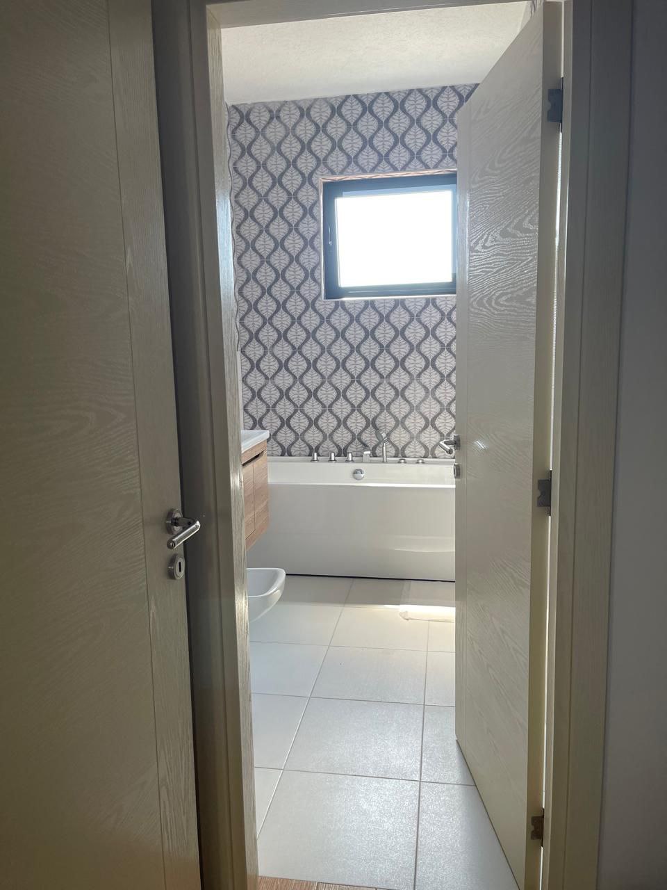 Piso en Becici, Montenegro, 81 m² - imagen 6