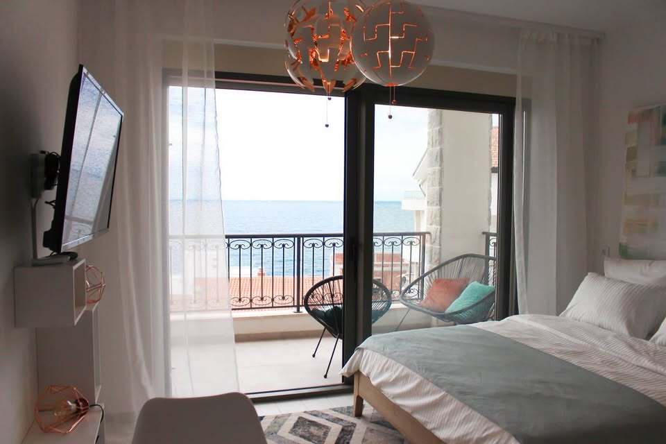 Flat in Budva, Montenegro, 32 m² - picture 1