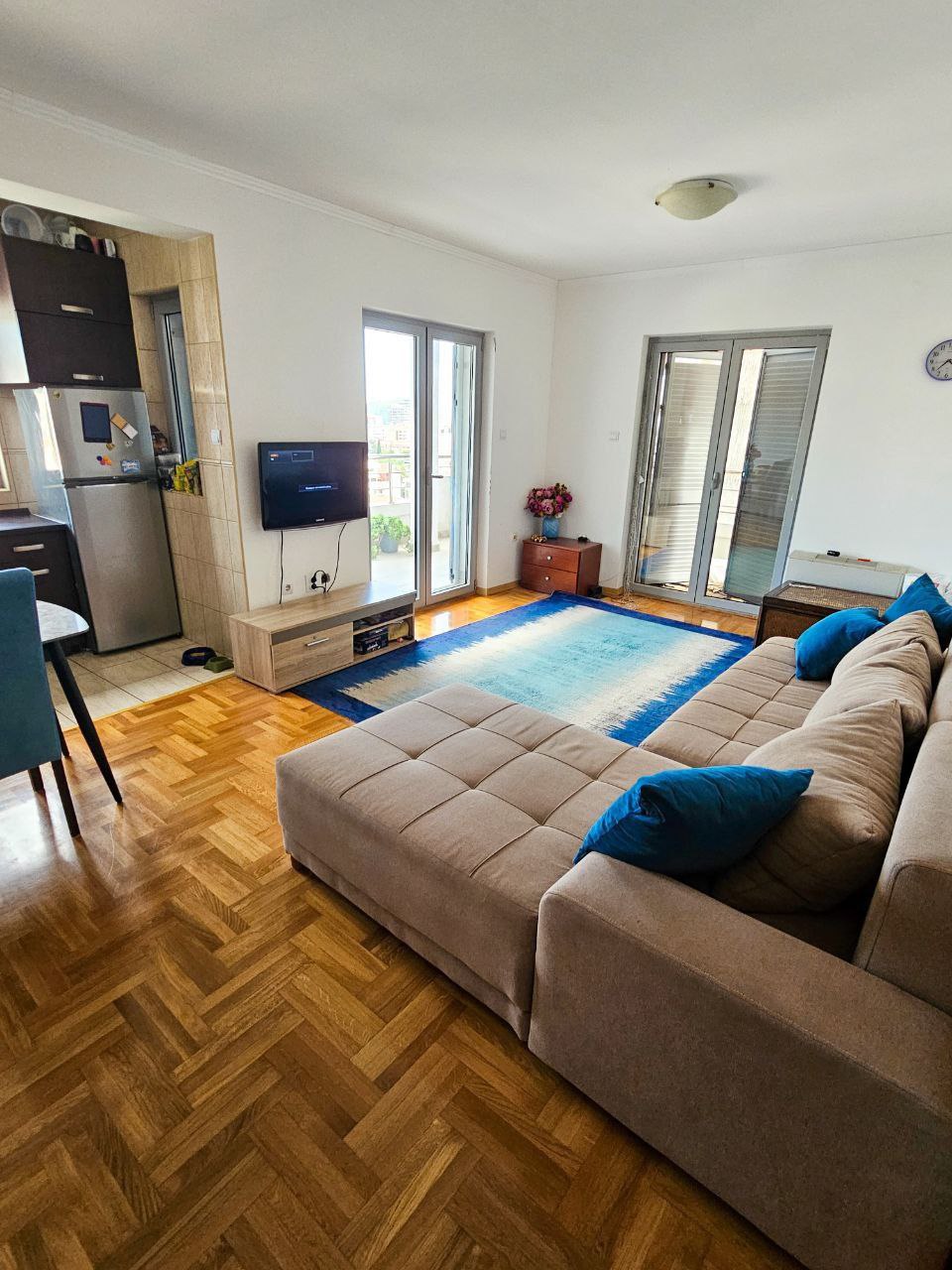 Piso en Budva, Montenegro, 100 m² - imagen 3