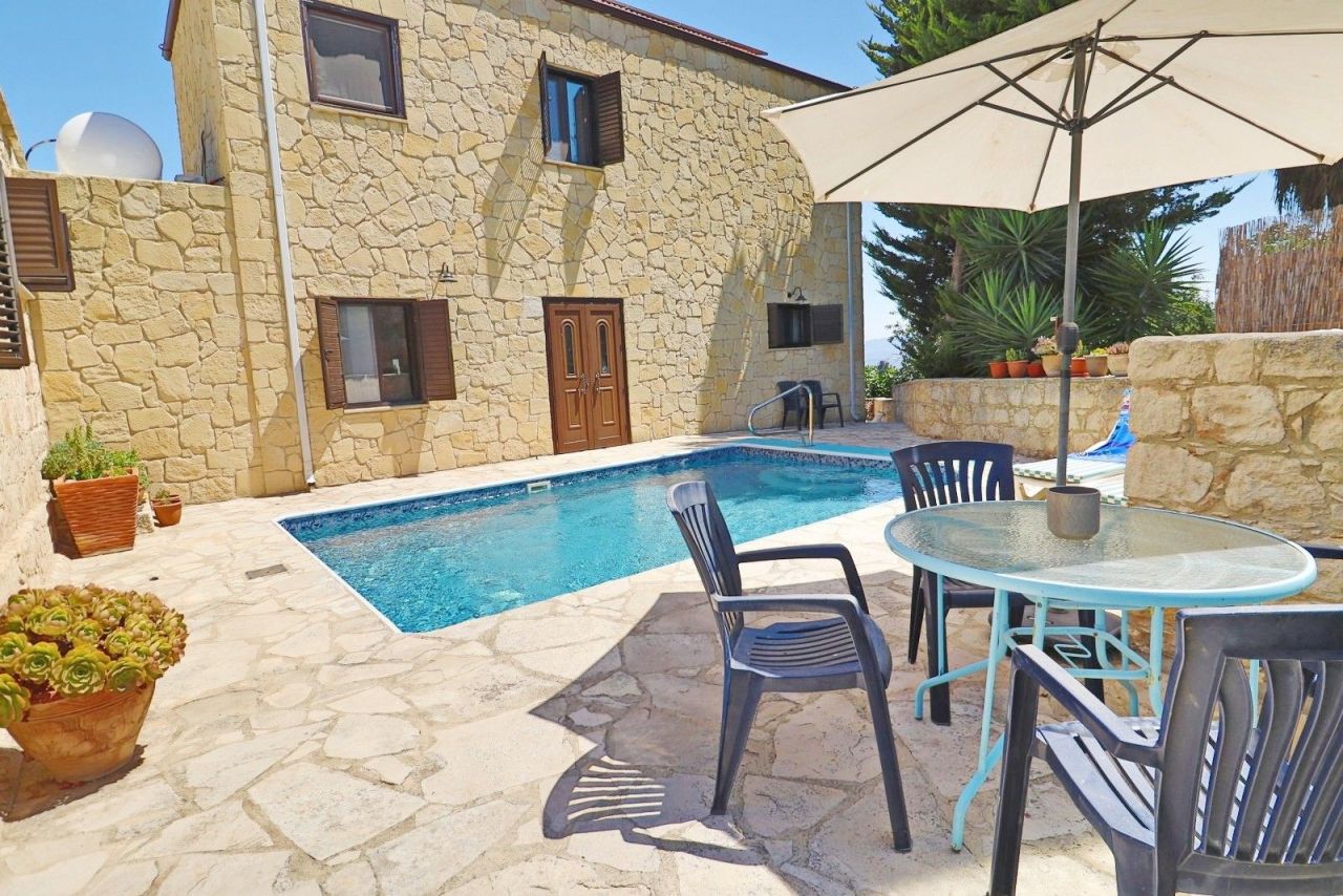 Villa in Paphos, Cyprus, 179 m² - picture 1