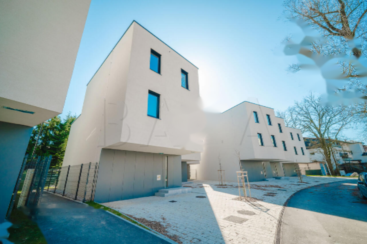 Casa en Liubliana, Eslovenia, 175 m² - imagen 1