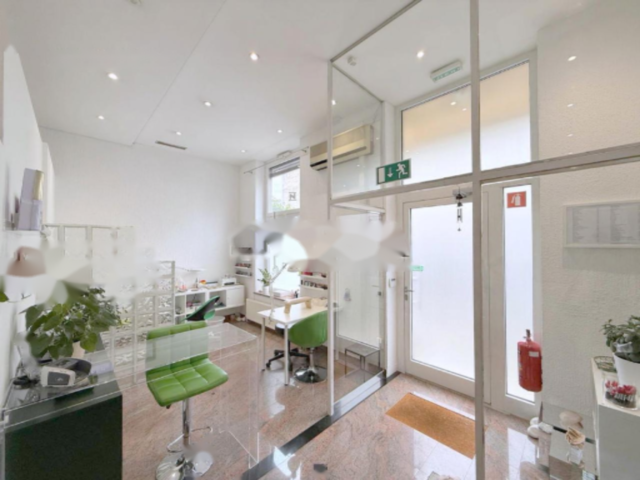 Ufficio a Lubiana, Slovenia, 70 m² - foto 1