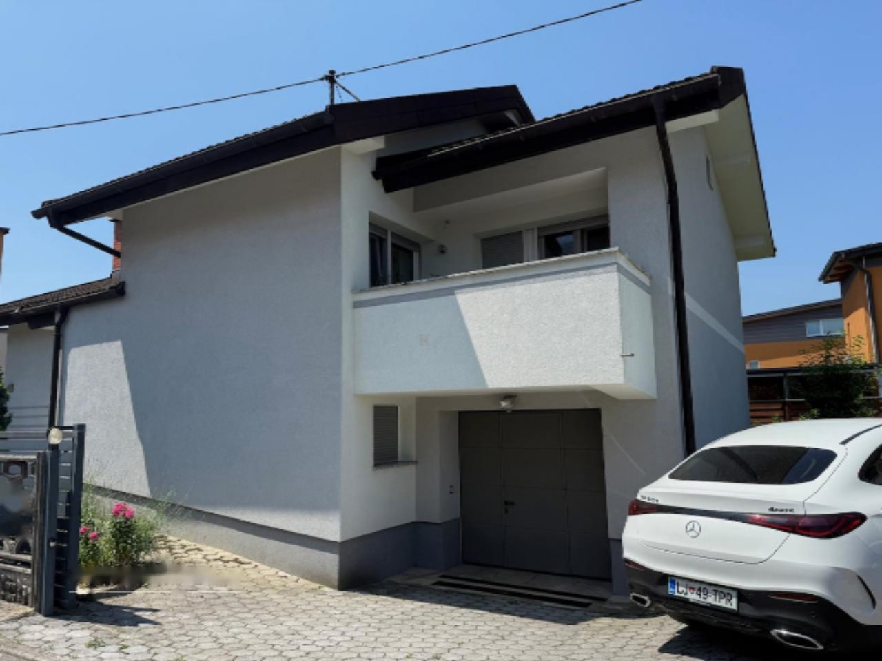 House in Ljubljana, Slovenia, 299 m² - picture 1