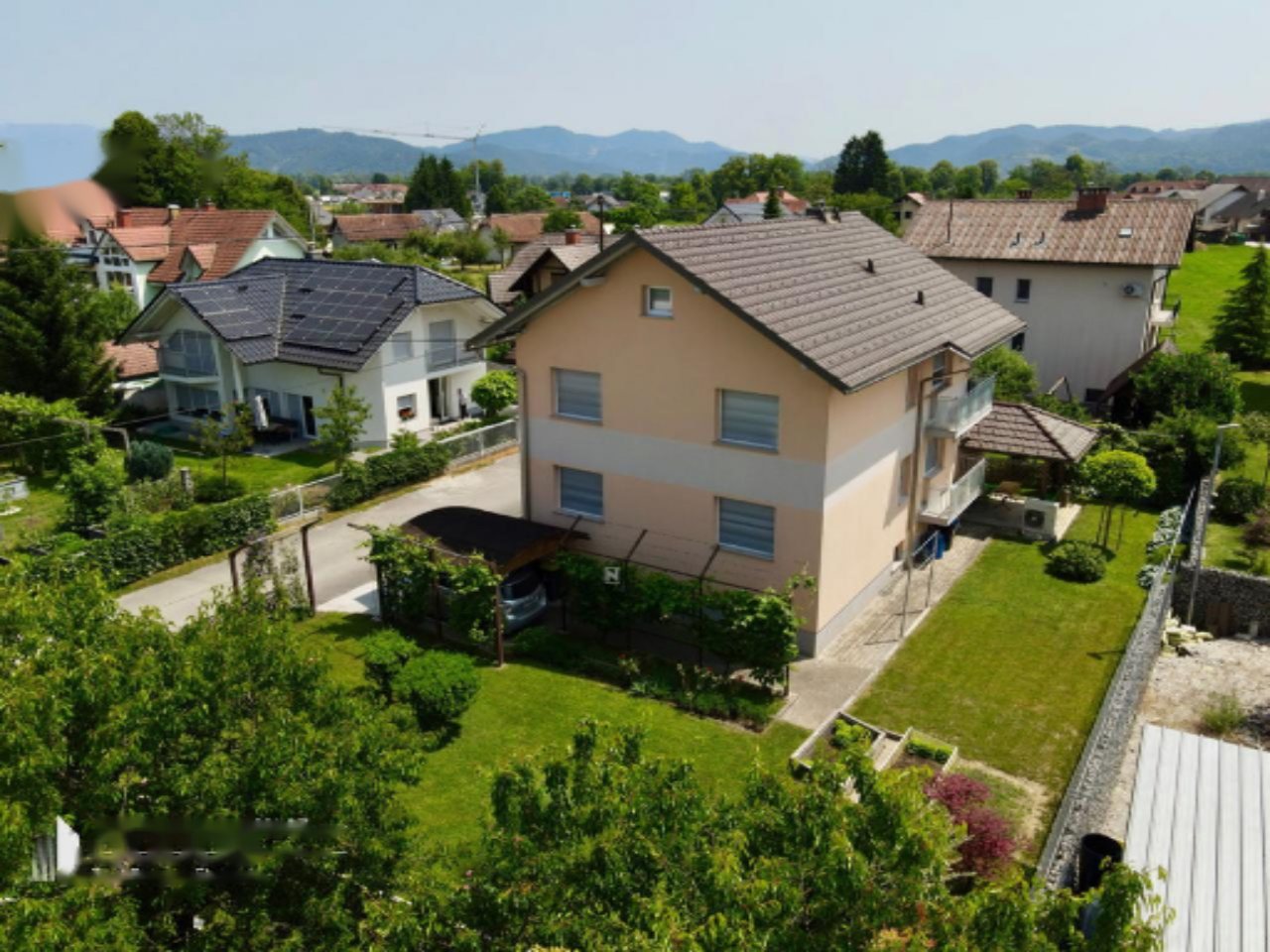 Haus in Ljubljana, Slowenien, 314 m² - Foto 1