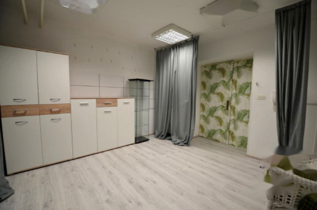 Oficina en Liubliana, Eslovenia, 65 m² - imagen 3