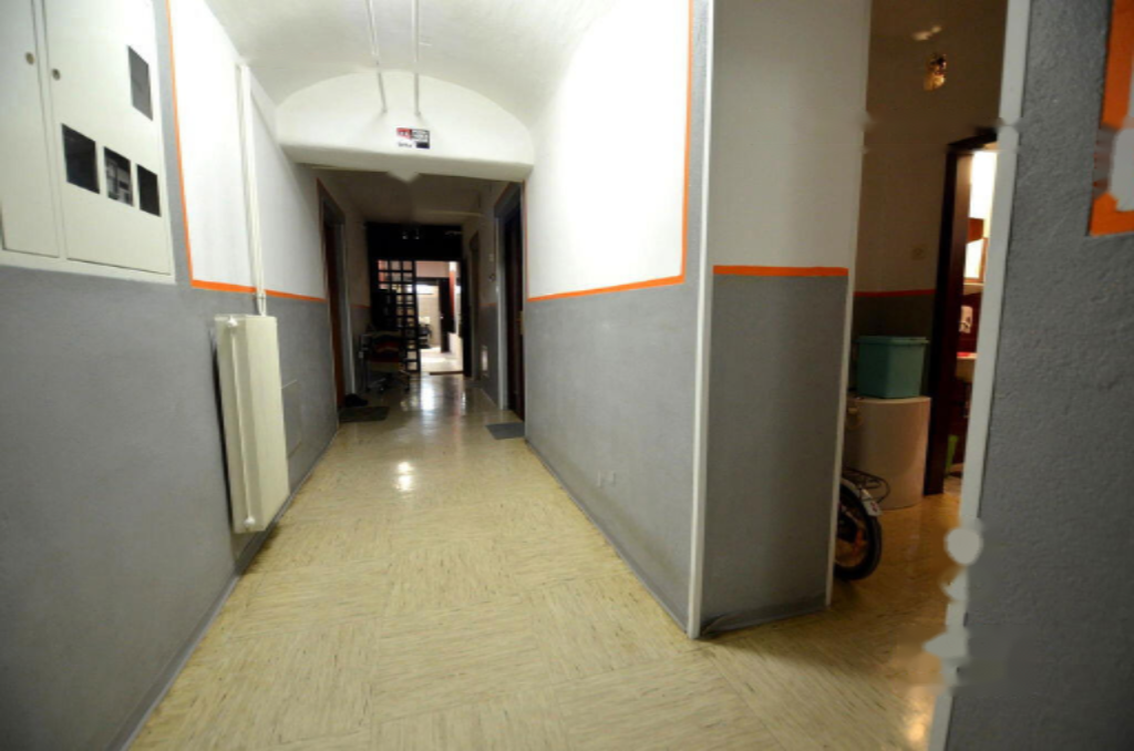 Oficina en Liubliana, Eslovenia, 65 m² - imagen 14