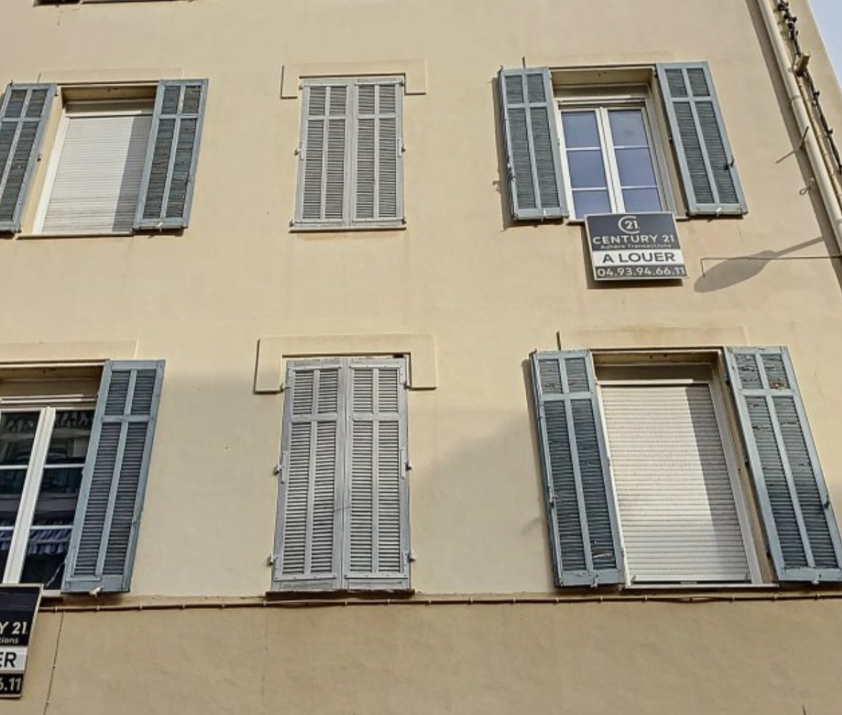Casa lucrativa en Cannes, Francia, 360 m² - imagen 1