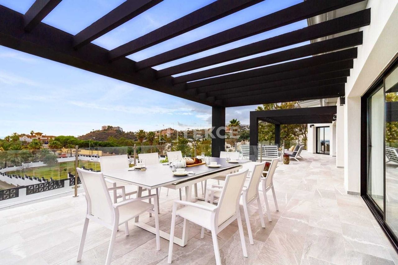 Villa en Benalmádena, España, 378 m² - imagen 12