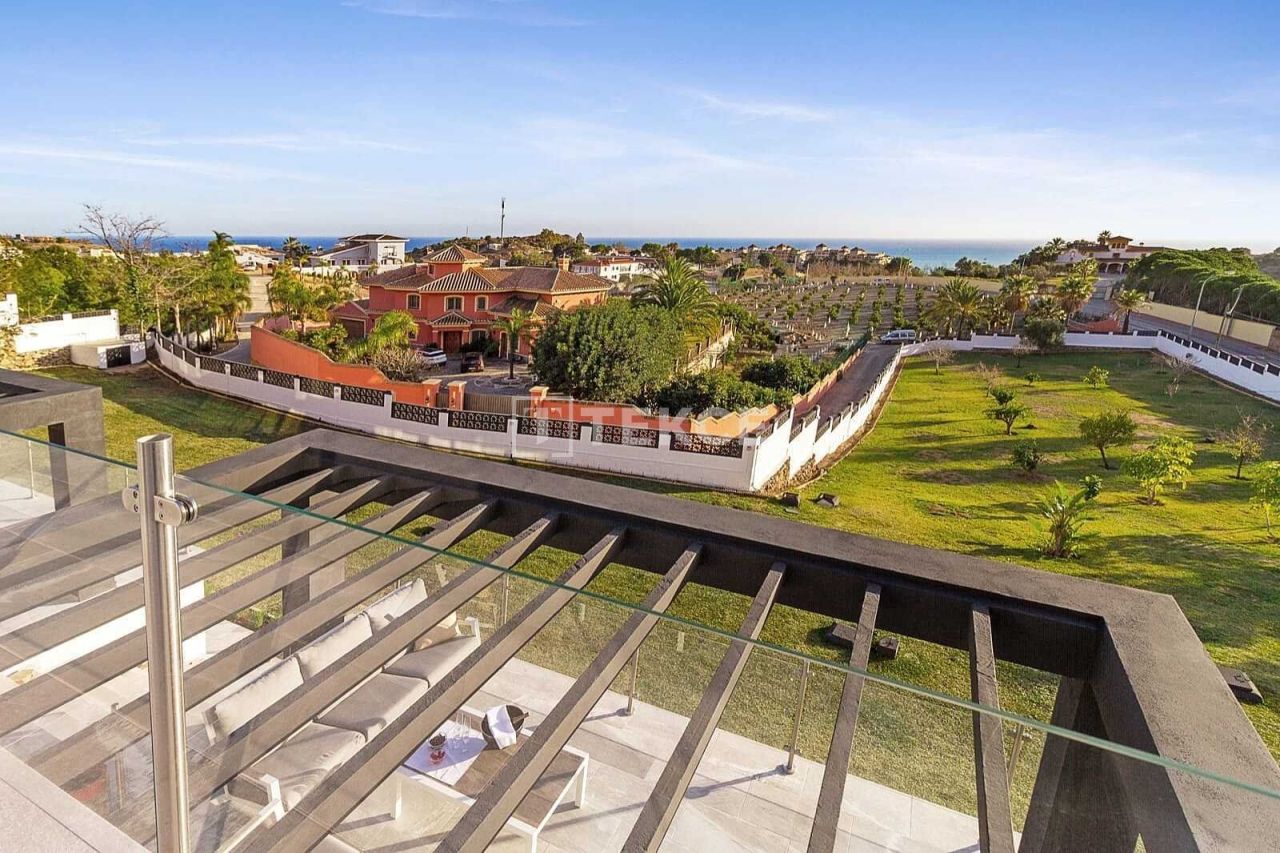 Villa en Benalmádena, España, 378 m² - imagen 16