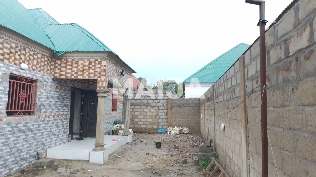 Casa Sanyang, Gambia, 180 m² - imagen 5