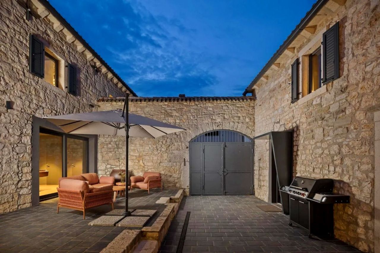 Villa in Porec, Croatia, 350 m² - picture 3