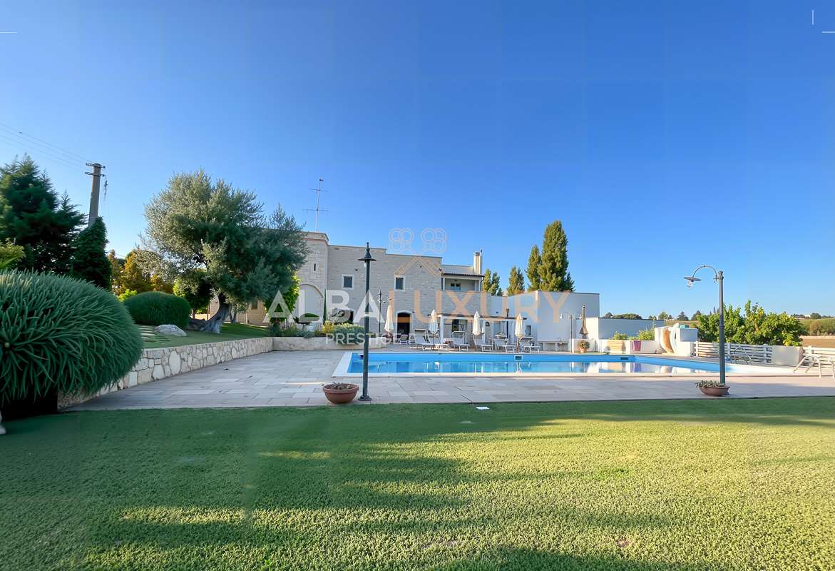 Villa in Monopoli, Italien, 450 m² - Foto 1