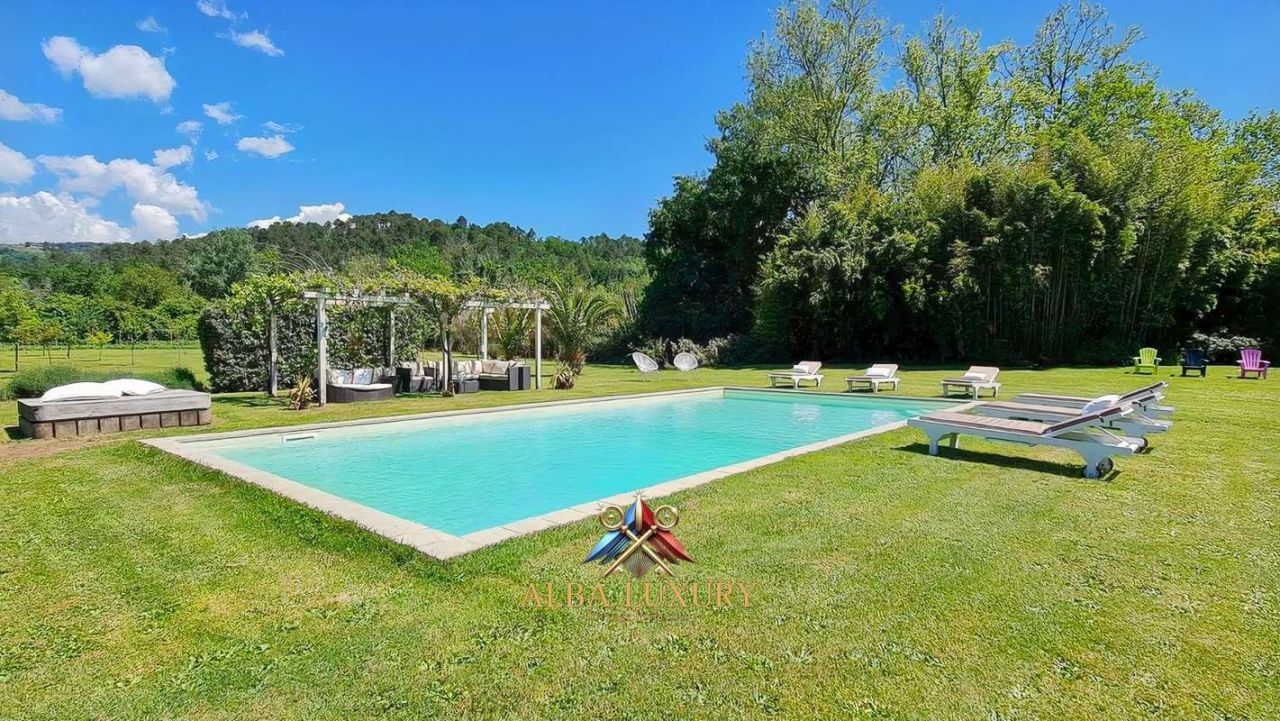 Villa in Lucca, Italy, 500 m² - picture 3