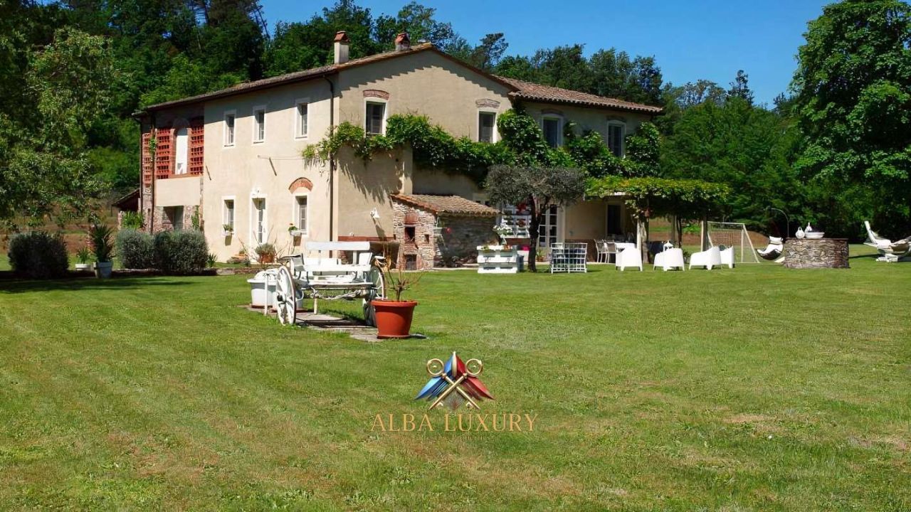 Villa in Lucca, Italy, 500 m² - picture 8