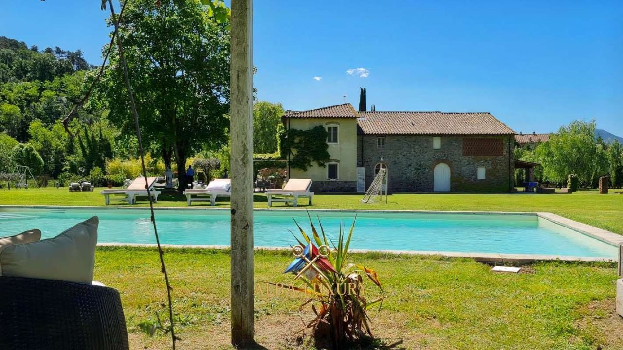 Villa in Lucca, Italy, 500 m² - picture 13