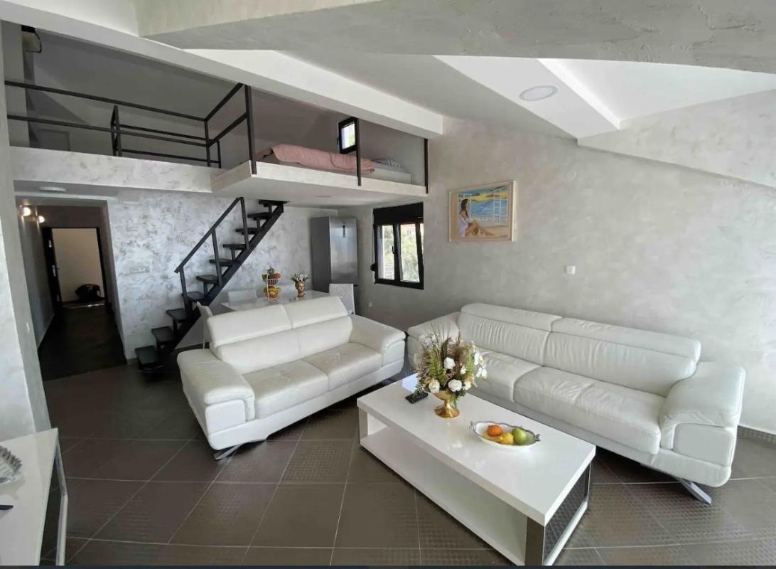 Flat in Sveti Stefan, Montenegro, 63 m² - picture 5