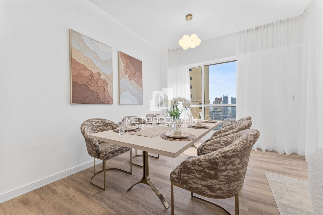 Apartment in Dubai, UAE, 185 m² - picture 3