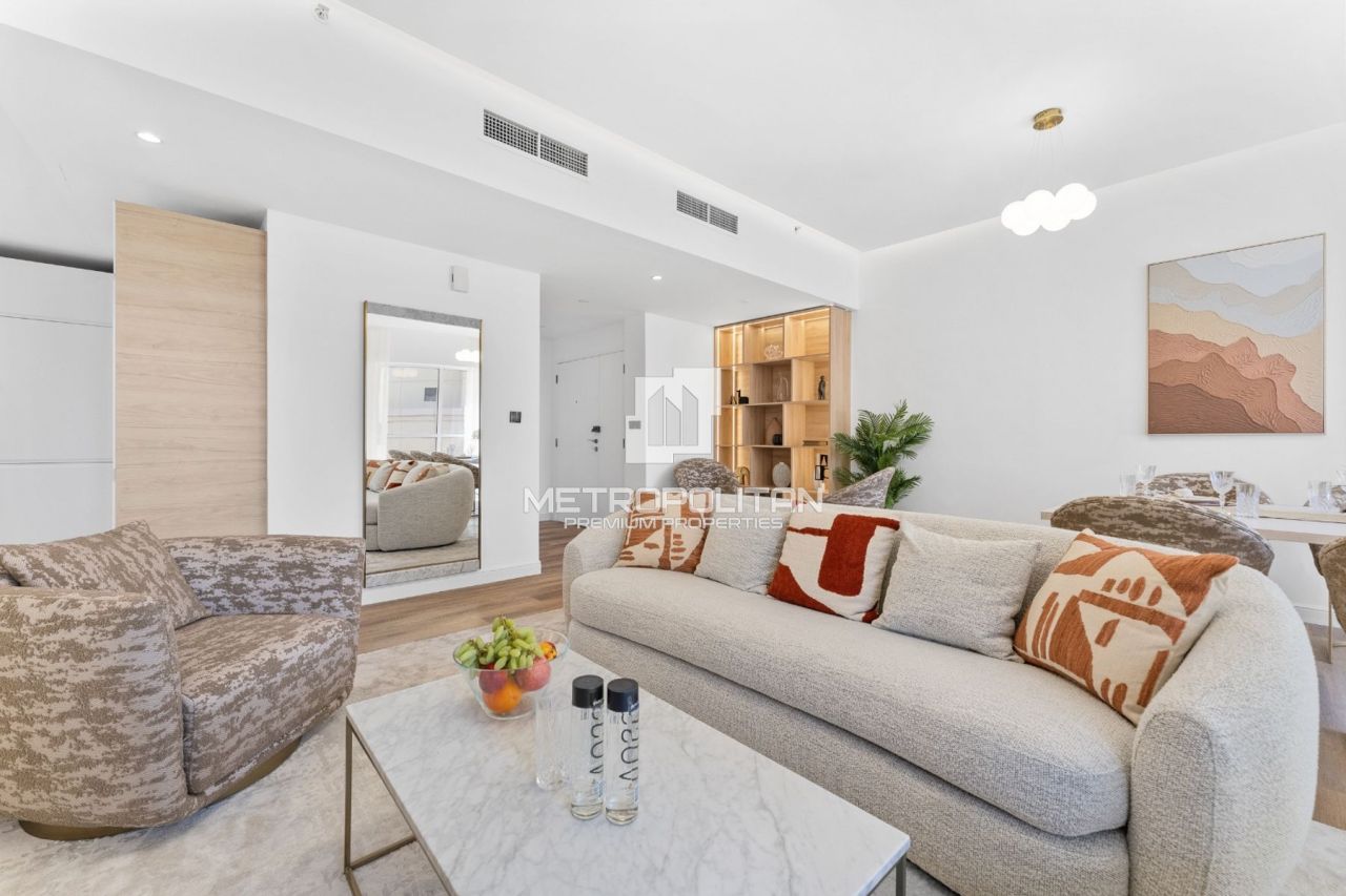 Apartment in Dubai, UAE, 185 m² - picture 10