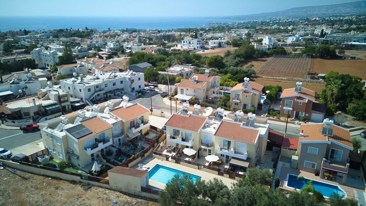 Townhouse a Paphos, Cipro, 96 m² - foto 1
