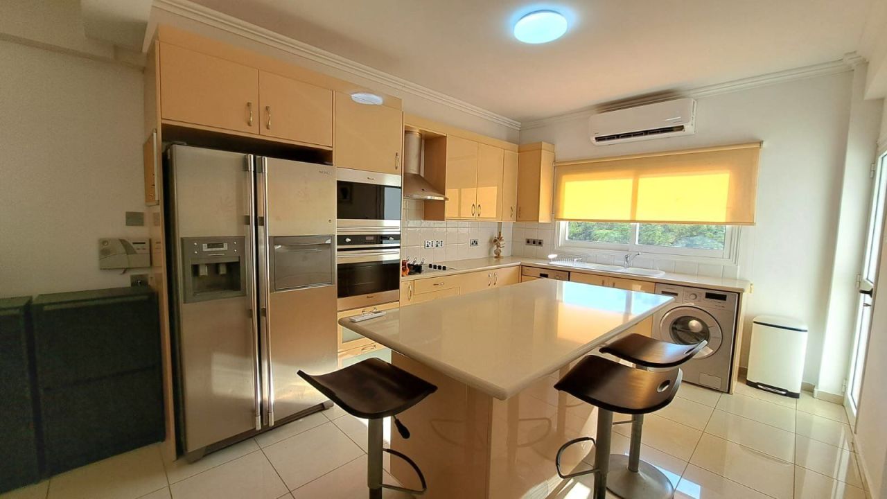 Appartement à Agios Tychon, Chypre - image 1
