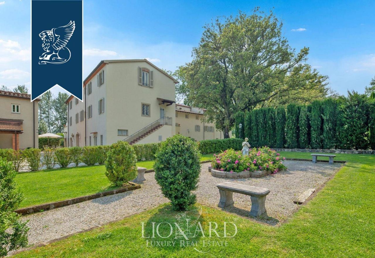 Villa à Pistoia, Italie, 2 100 m² - image 12