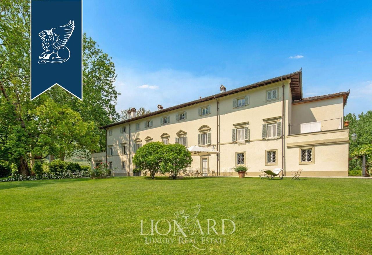 Villa à Pistoia, Italie, 2 100 m² - image 13