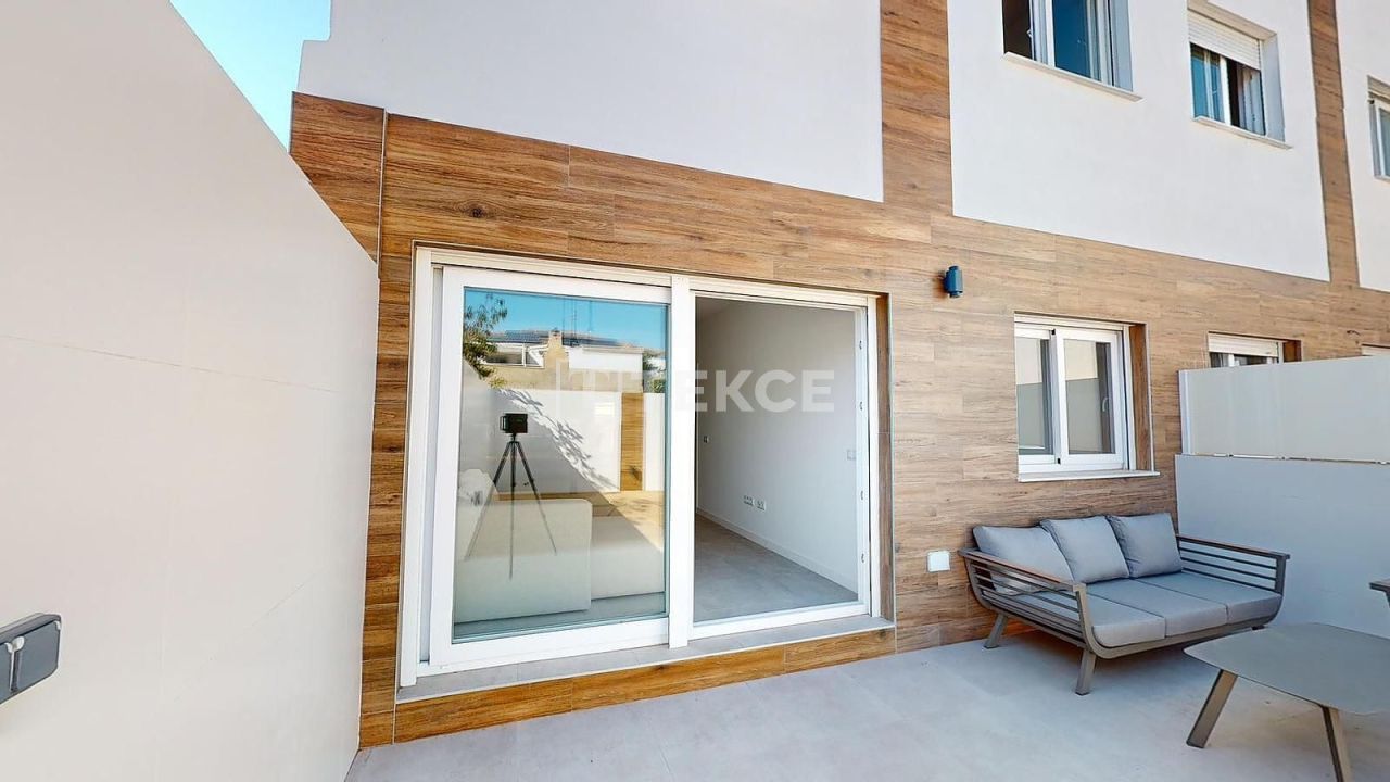 Apartment in Pilar de la Horadada, Spanien, 96 m² - Foto 1