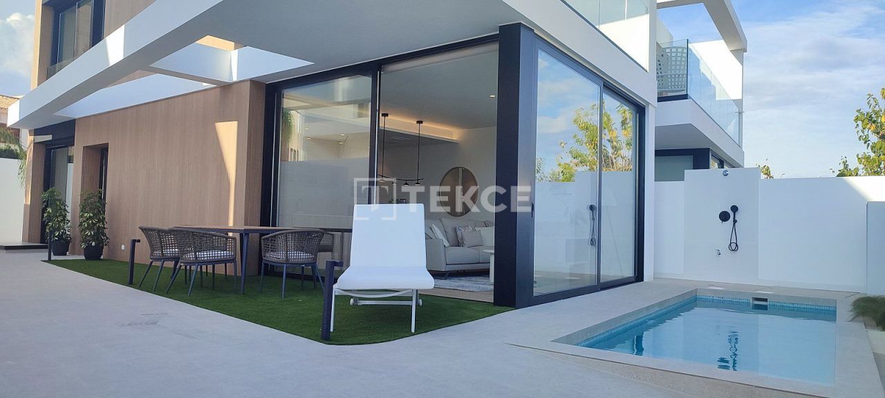 Villa en Pilar de la Horadada, España, 197 m² - imagen 2