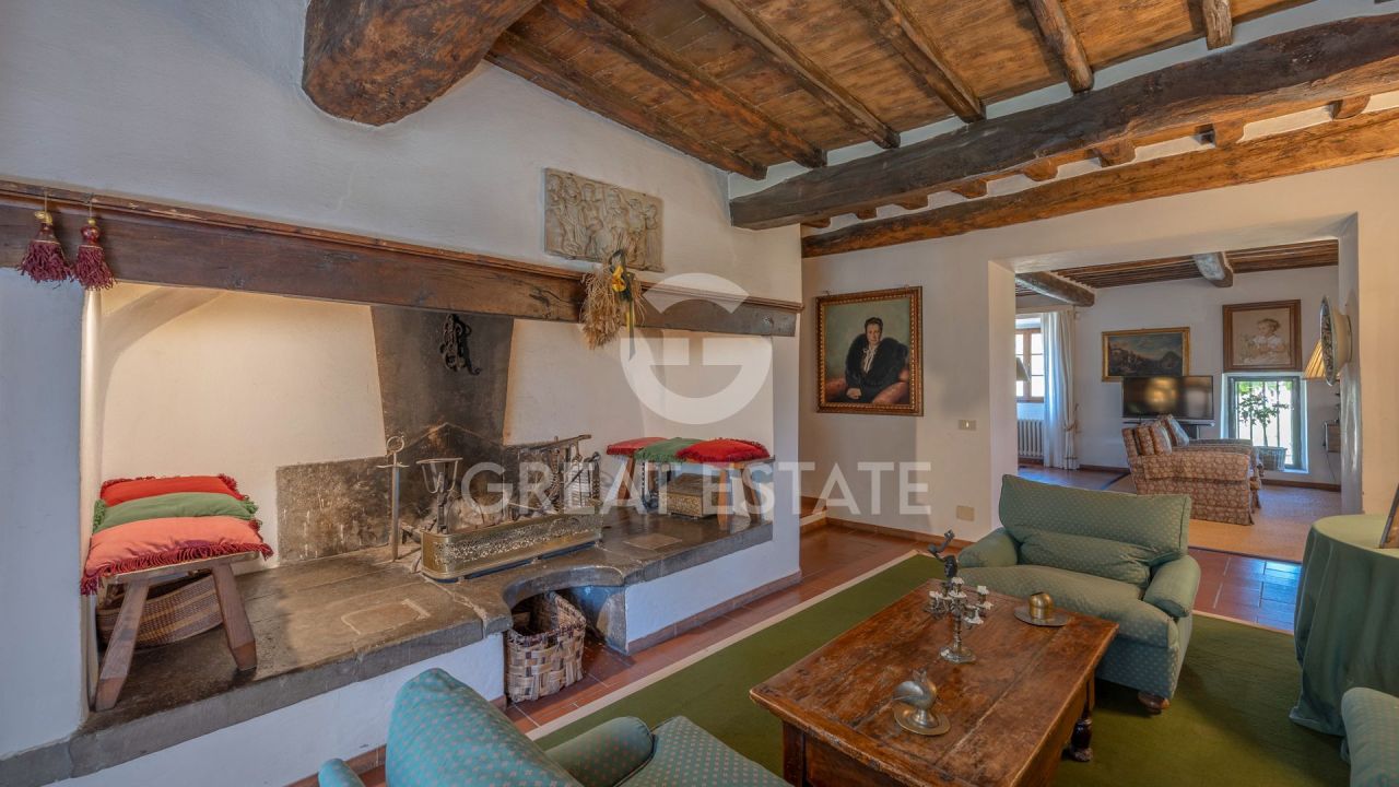 House in Castellina in Chianti, Italy, 820.7 m² - picture 13