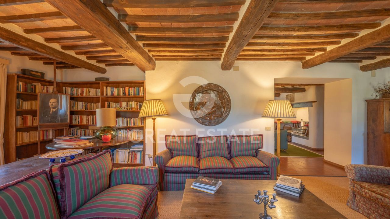 House in Castellina in Chianti, Italy, 820.7 m² - picture 15