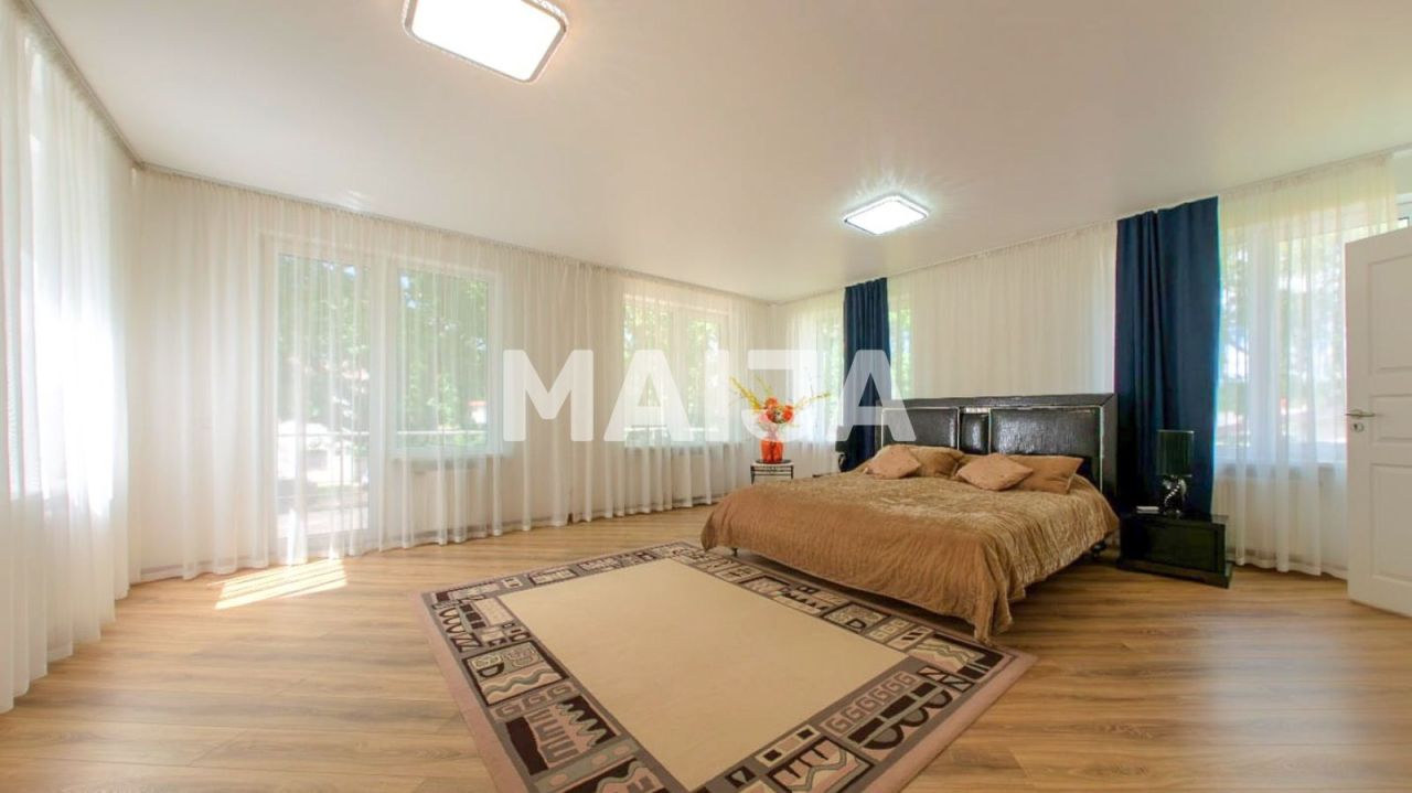 Casa a Riga, Lettonia, 311 m² - foto 1