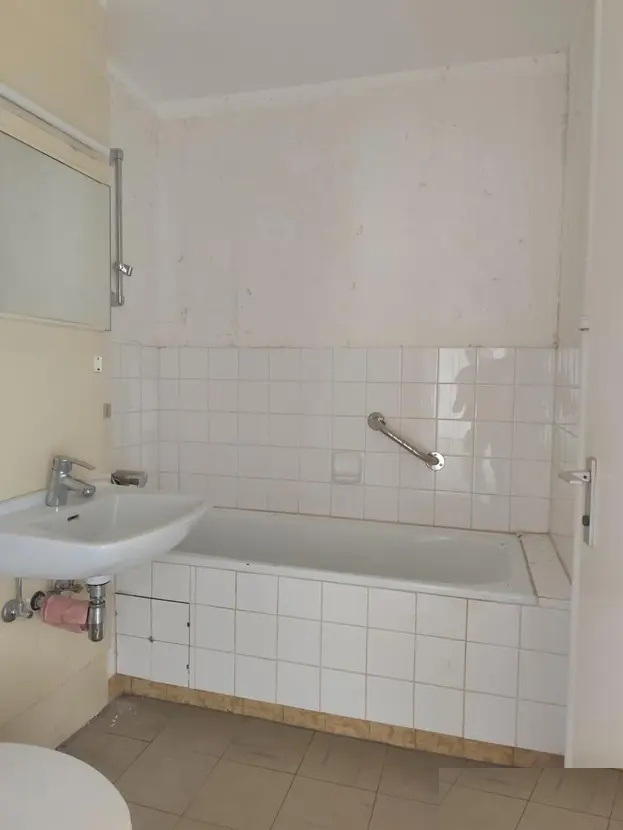 Apartment in Frankfurt-am-Main, Germany, 57 m² - picture 2