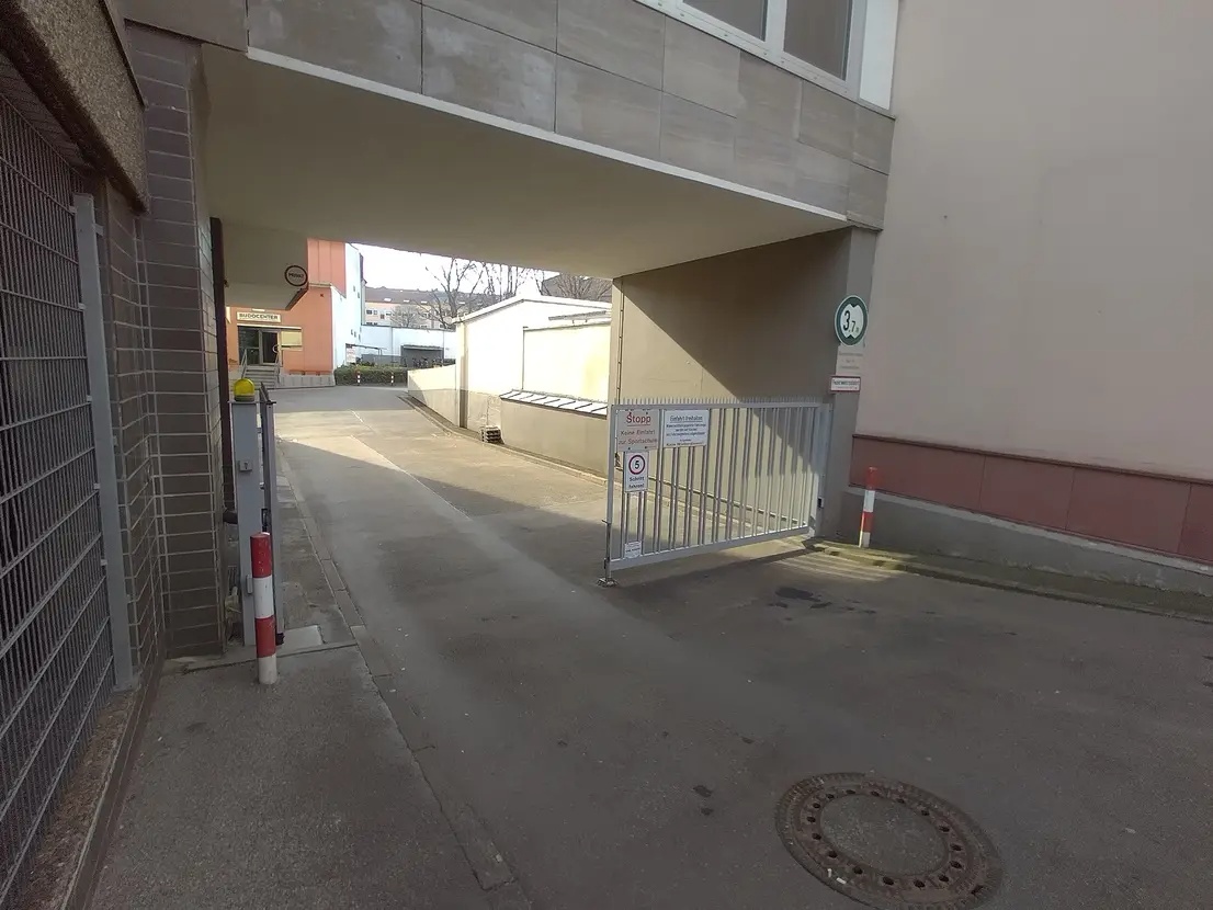 Apartment in Frankfurt-am-Main, Germany, 25 m² - picture 15