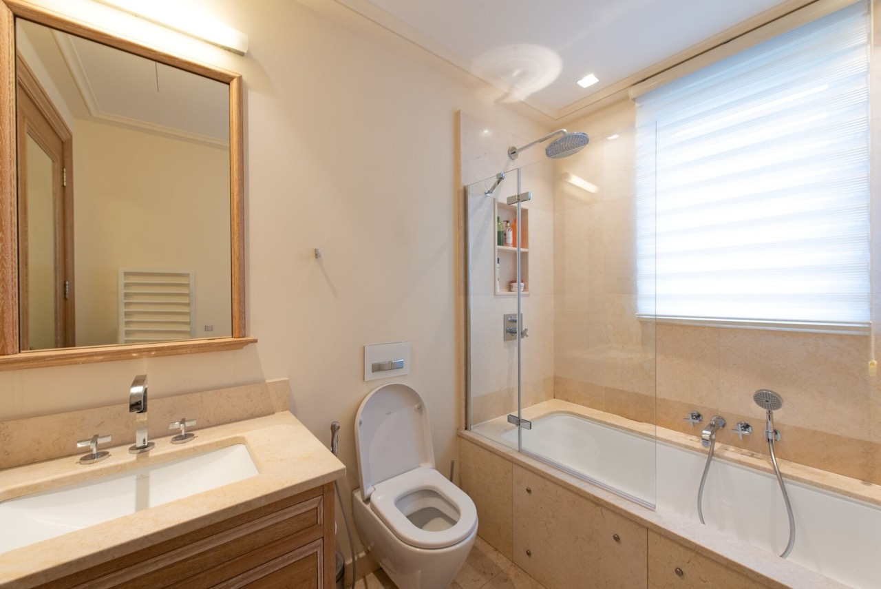 Flat in Tivat, Montenegro, 77 m² - picture 10