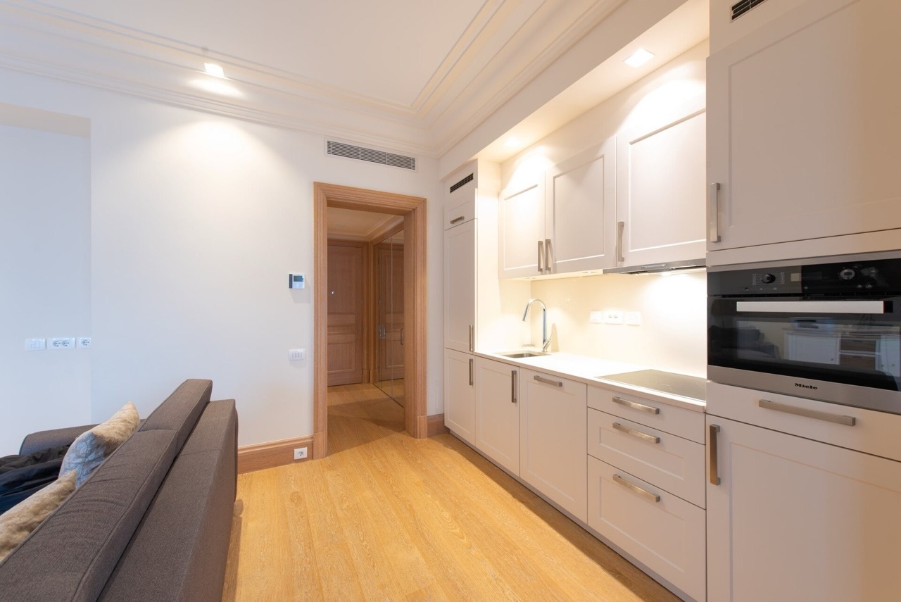 Flat in Tivat, Montenegro, 77 m² - picture 7