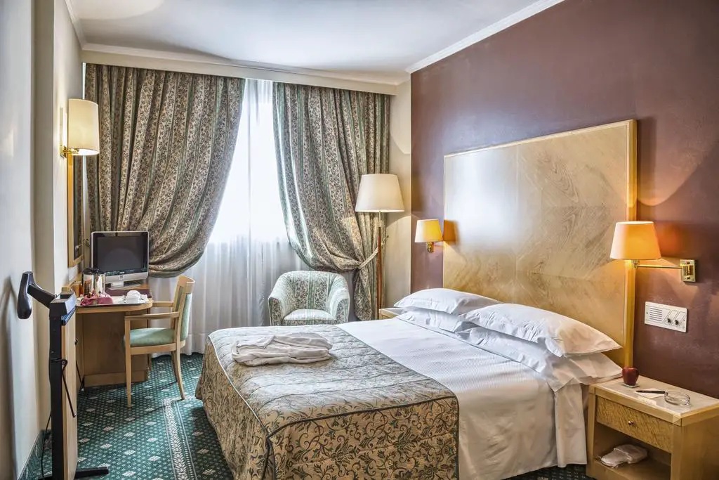 Hotel in Mailand, Italien, 5 000 m² - Foto 1