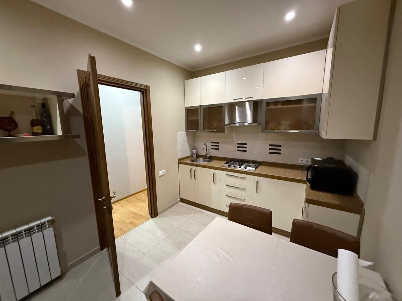 Piso en Tbilisi, Georgia, 75 m² - imagen 1