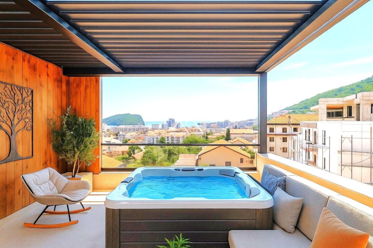 Apartment in Budva, Montenegro, 168 m² - Foto 1