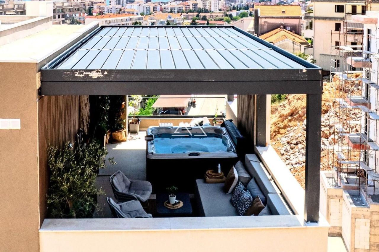 Apartamento en Budva, Montenegro, 168 m² - imagen 2