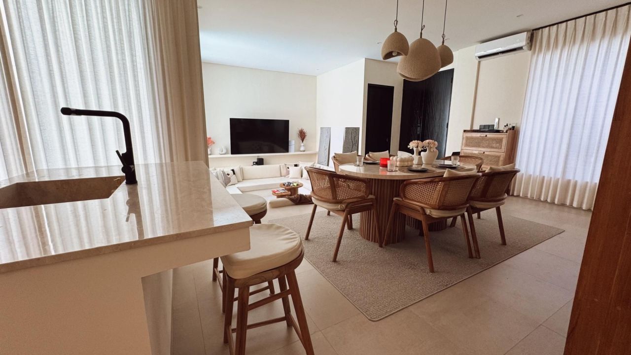 Villa in Kerobokan, Indonesien, 151 m² - Foto 2