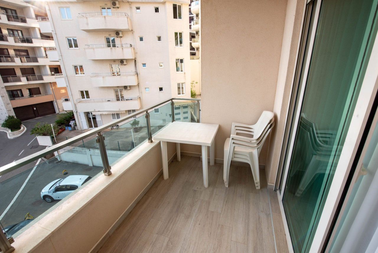 Apartamento en Becici, Montenegro, 55 m² - imagen 13