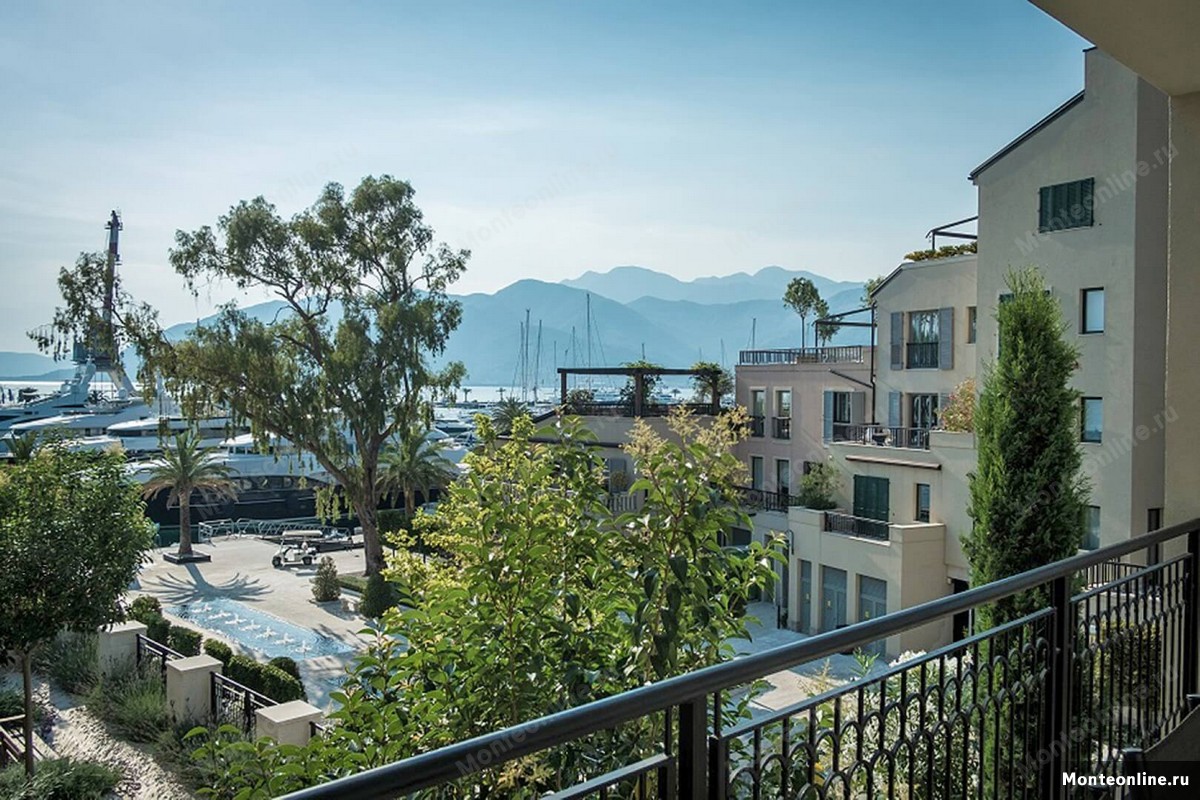 Apartamento en Tivat, Montenegro, 111 m² - imagen 1