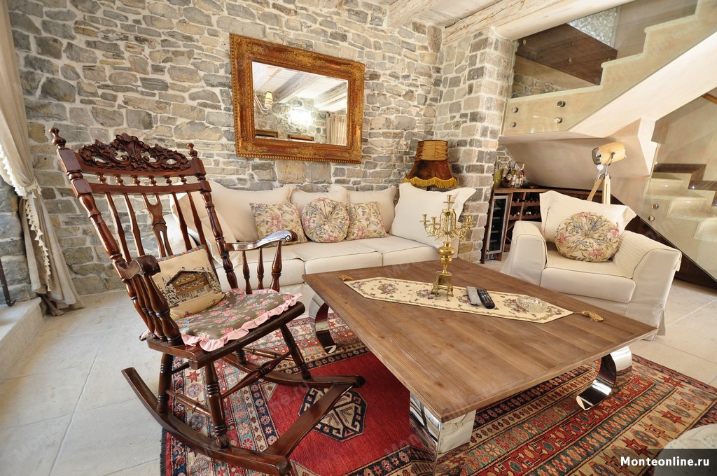 Villa en Tivat, Montenegro, 105 m² - imagen 1