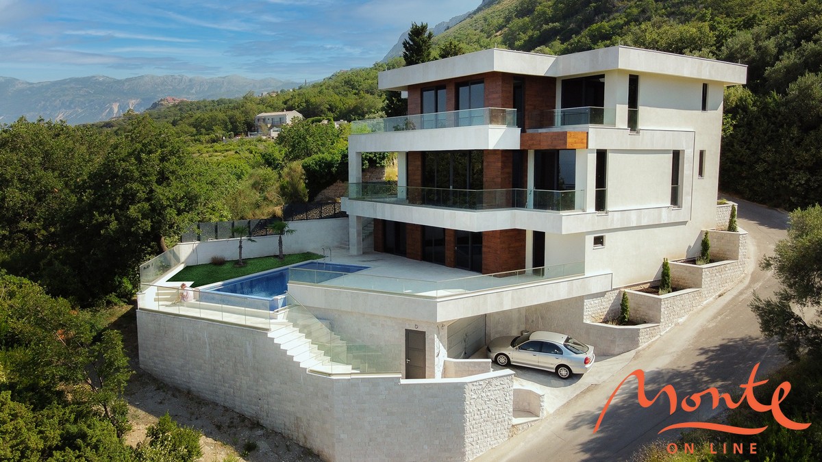 Villa in Rezevici, Montenegro, 632 m² - Foto 1
