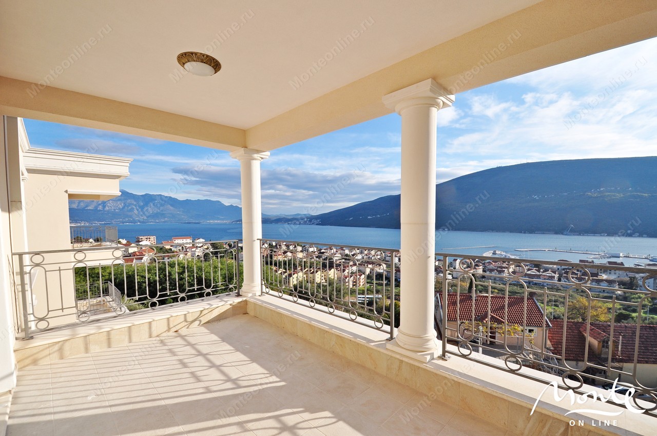 Appartamenti a Herceg-Novi, Montenegro, 141 m² - foto 1