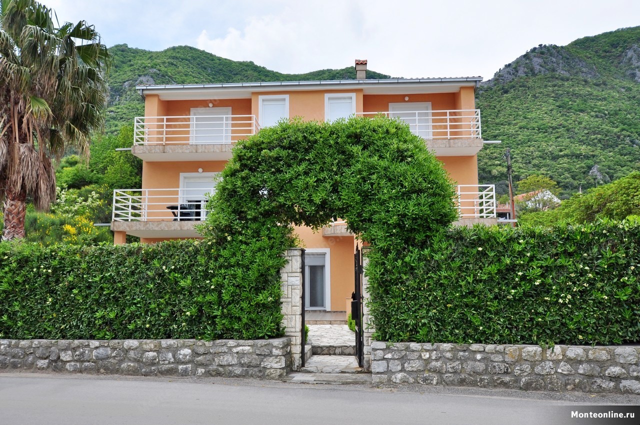 Villa in Prkanj, Montenegro, 306 m² - Foto 1
